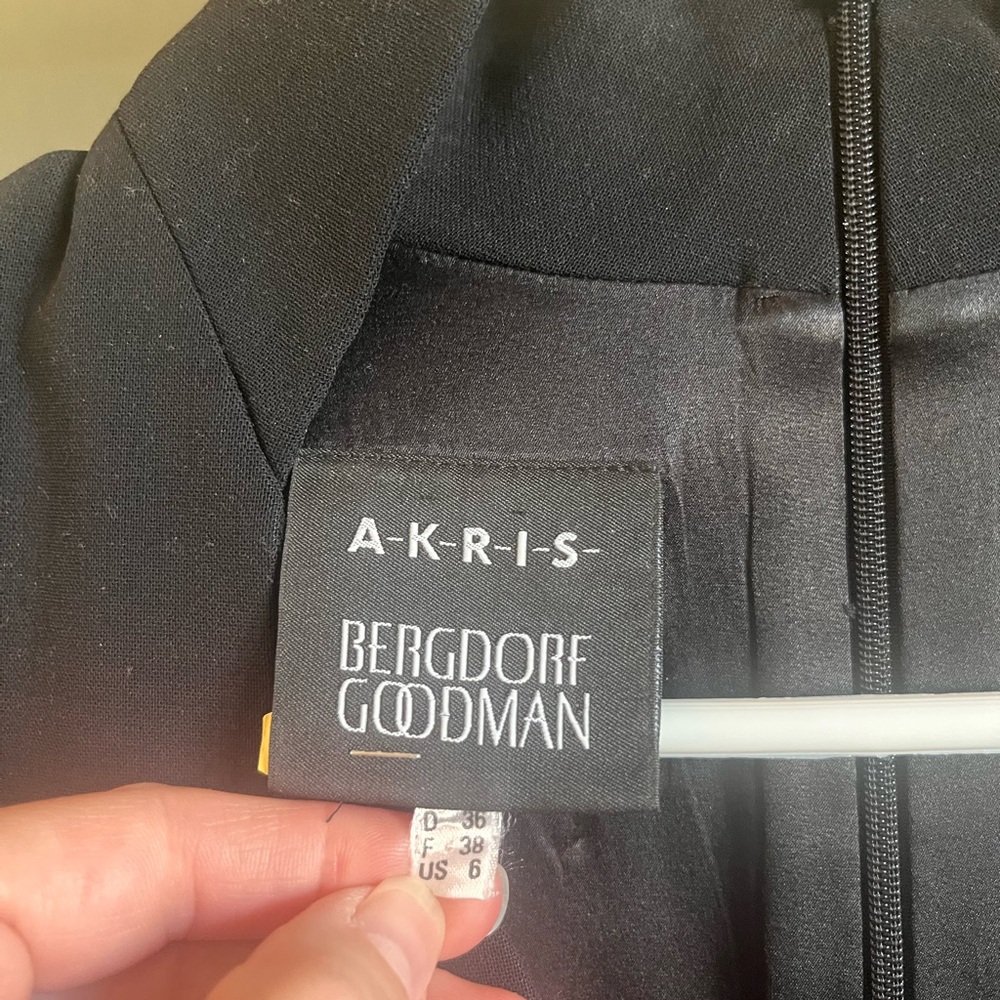 Akris Black Tailored Bergdorf Goodman Dress size 6